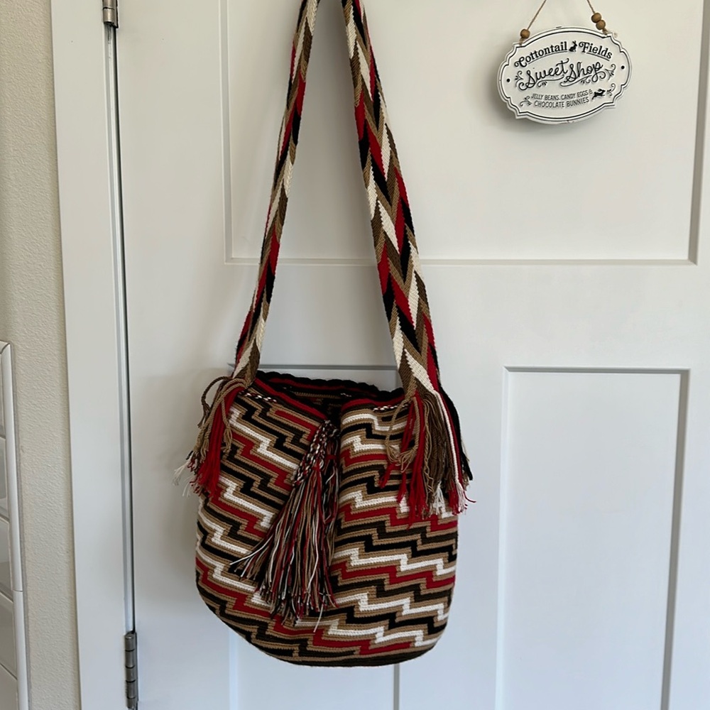 Brand New Hand Made Wayuu Bag / Mochila Wayuu
